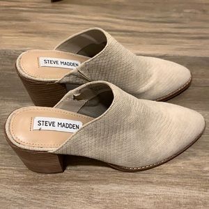 NWOT Steve Madden closed toe mules size 6